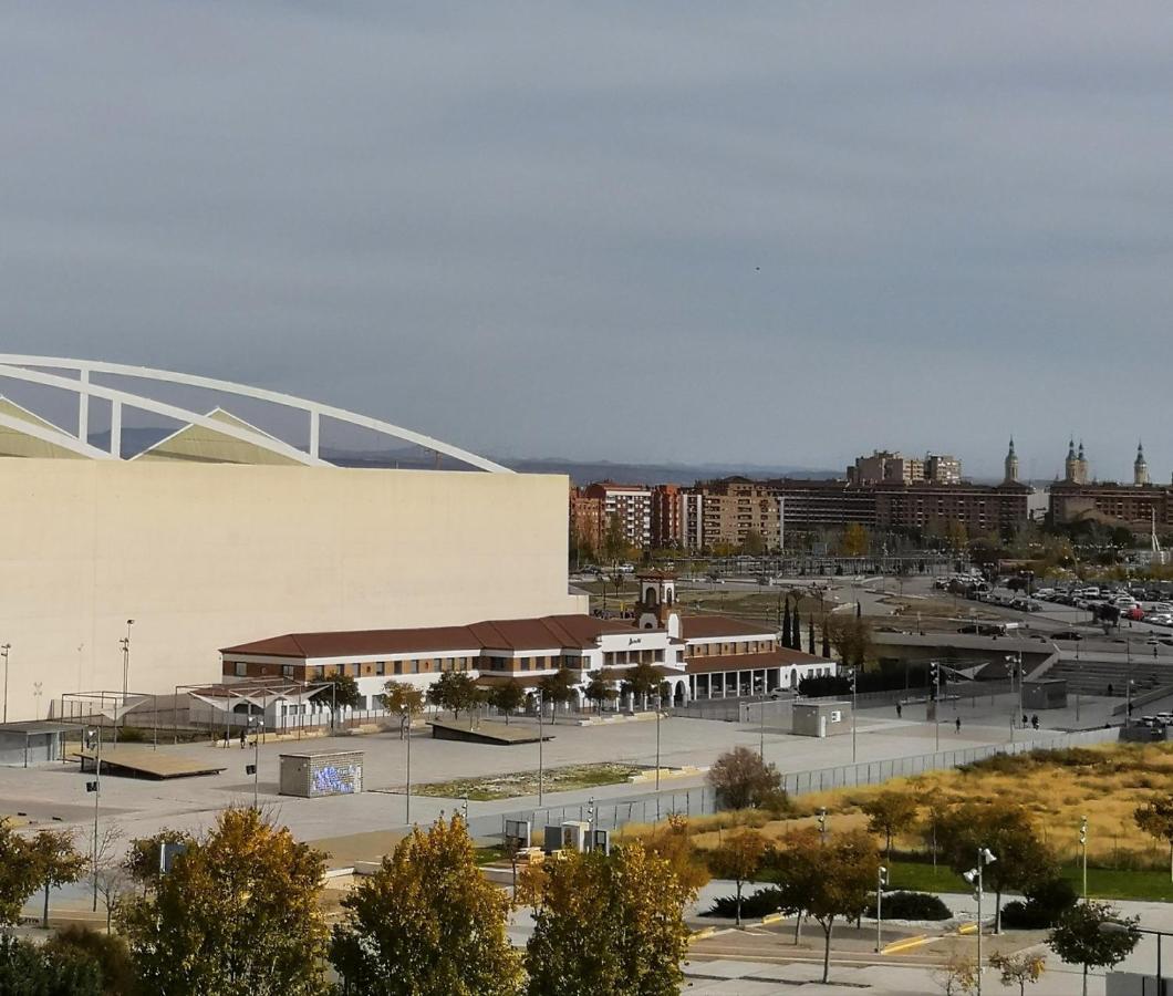 La Parada De La Estacion Con Parking サラゴサ エクステリア 写真